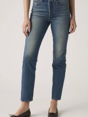 Levi's Vintage-Inspired Mid Wash Straight Leg Jeans